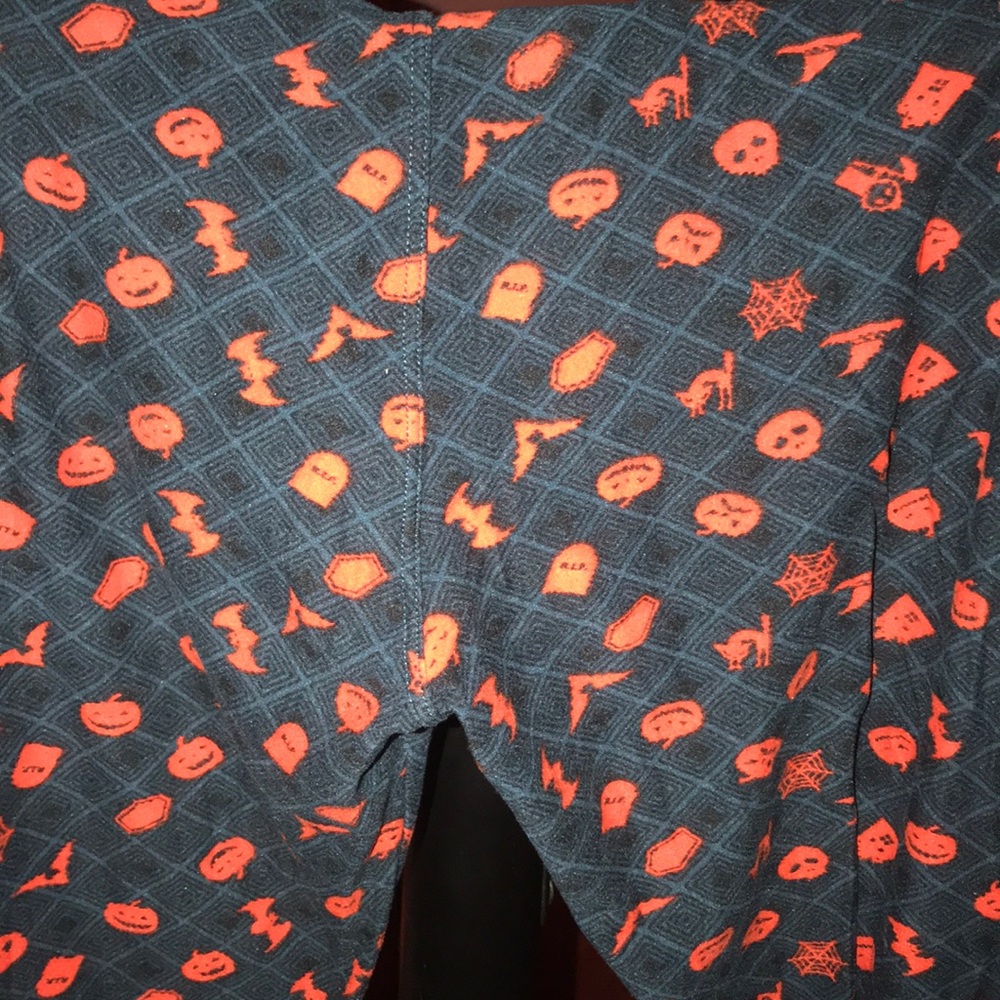 OS Halloween leggings
